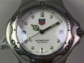 TAG HEUER, PROFESSIONAL STAINLESS STEEL WRIST WATCH