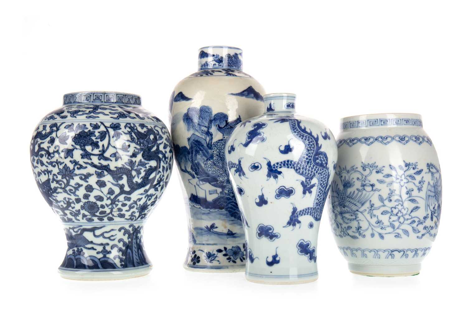 GROUP OF CHINESE BLUE AND WHITE VASES, 19TH CENTURY