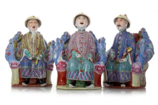 THREE DING SHUN JI ZOA SEATED FIGURES, EARLY REPUBLIC PERIOD