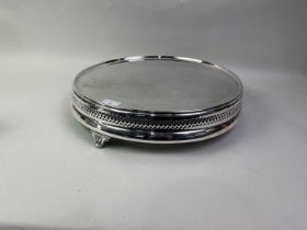 SILVER PLATED CIRCULAR CAKE STAND, AND TWO SILVER PLATED CAKE STANDS WITH COLUMN SUPPORTS