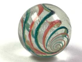 HAND-BLOWN GLASS MARBLE, 19TH / EARLY 20TH CENTURY