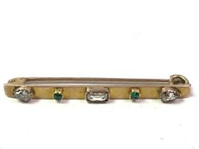 NINE CARAT GOLD BAR BROOCH,