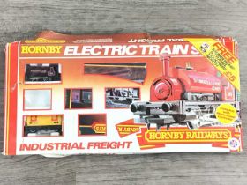 HORNBY TRAIN SET AND OTHER TOYS AND GAMES