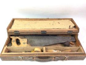 VINTAGE TOOL BOX,