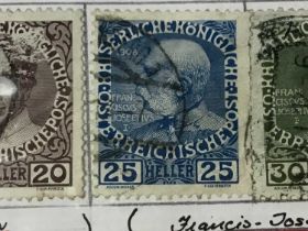 GROUP OF WORLD STAMPS,