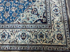 FINE NAIN RUG, 19TH/20TH CENTURY