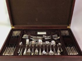 KINGS OF SHEFFIELD SUITE OF SILVER PLATED CUTLERY,