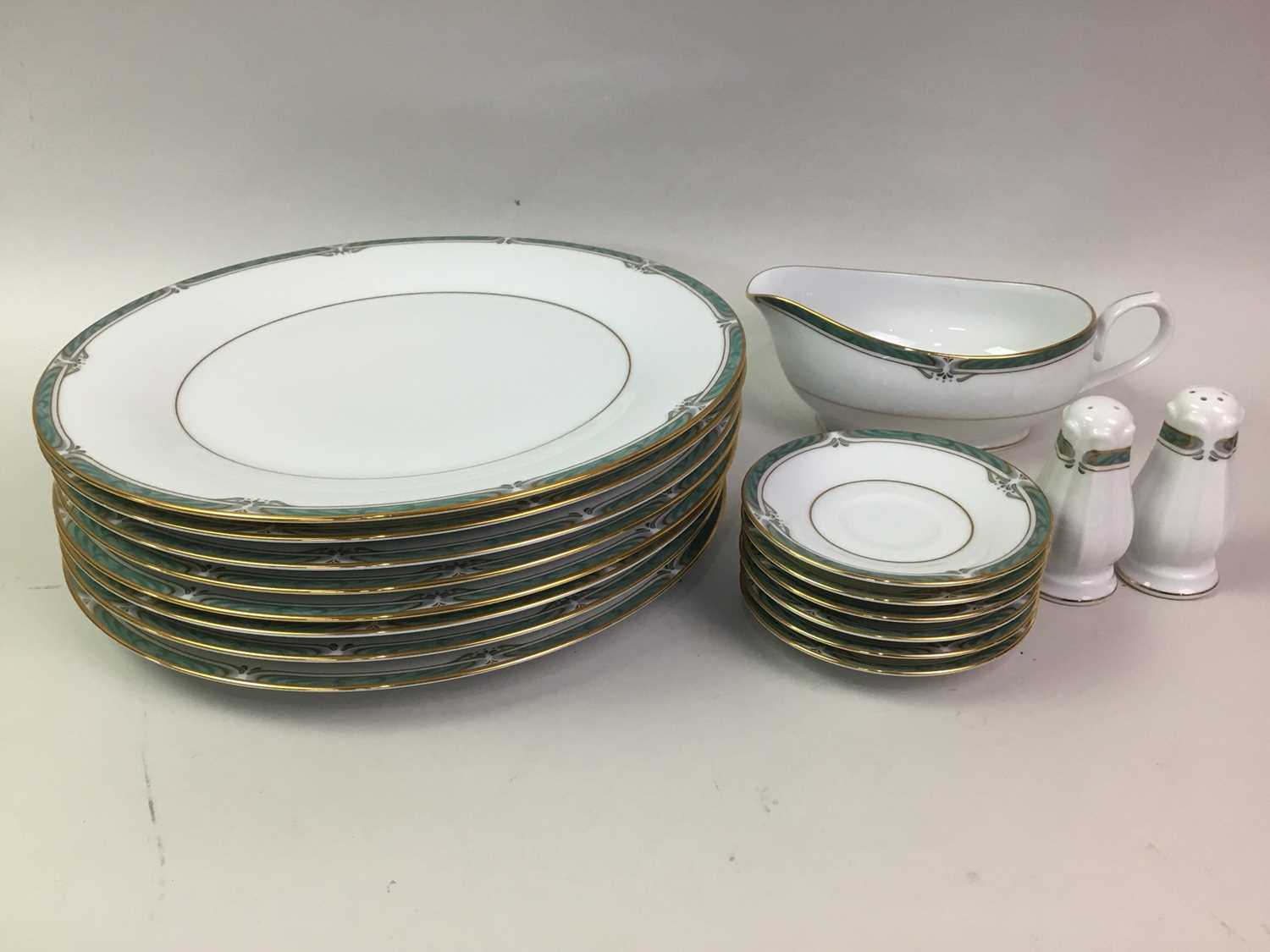 NORITAKE GLENABBEY PATTERN DINNER SERVICE, - Image 2 of 7