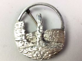 COLLECTION OF SILVER AND OTHER BROOCHES,