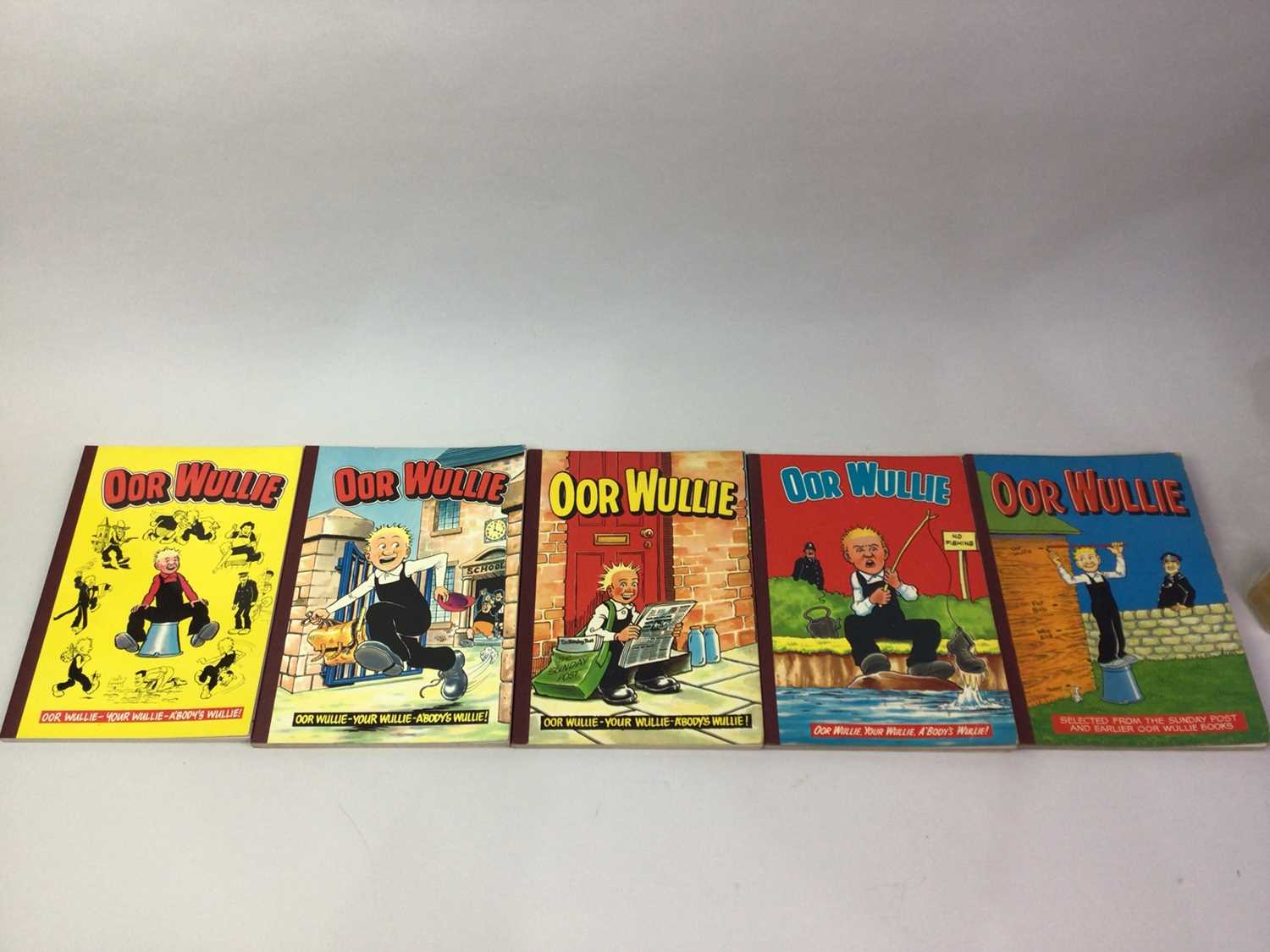 FORTY TWO OOR WULLIE ANNUALS, - Image 8 of 67