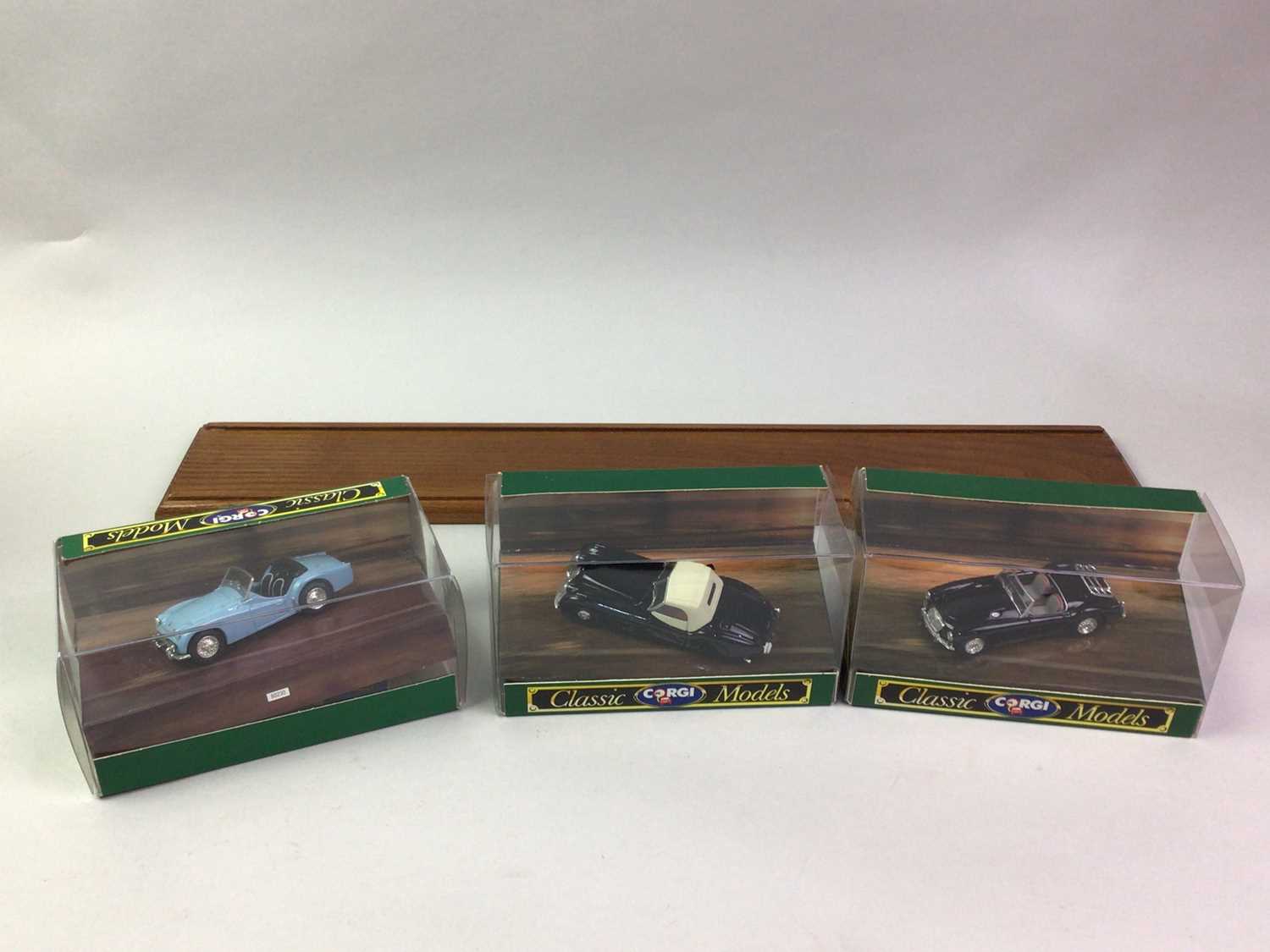 GROUP OF DIECAST MODEL VEHICLES, - Image 3 of 3