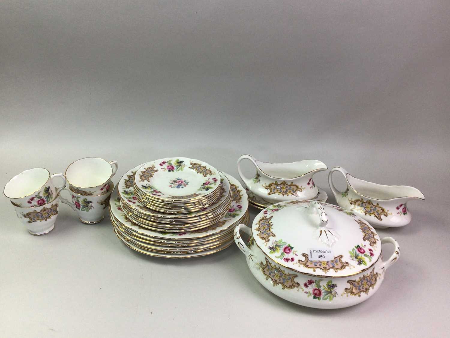 CROWN STAFFORDSHIRE PART DINNER SERVICE TRANSFER DECORATED WITH FLOWERS AND SCROLL PANELS - Image 3 of 4