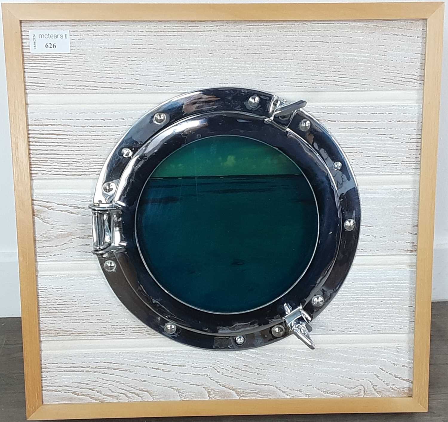 WALL HANGING LIGHT UP PORTHOLE,