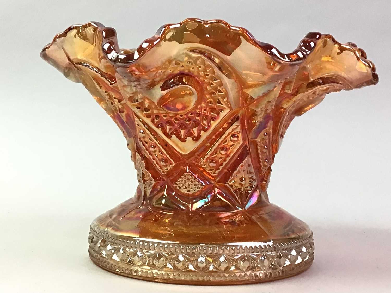 COLLECTION OF CARNIVAL GLASS, EARLY 20TH CENTURY