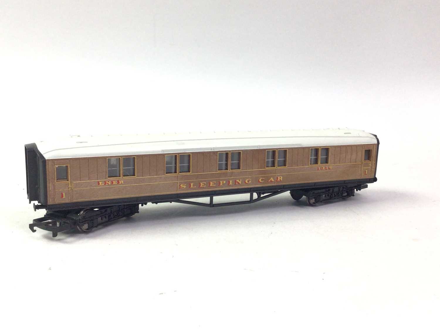 GROUP OF MODEL RAILWAY ITEMS, - Image 4 of 5