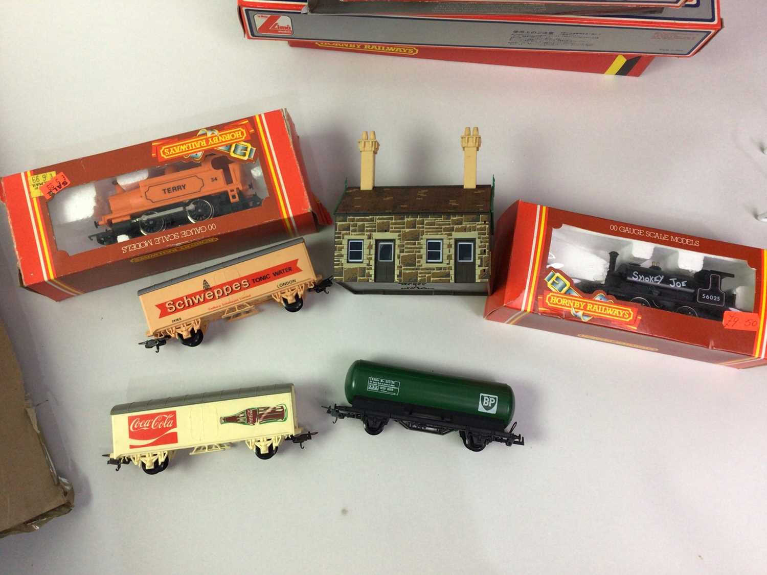 COLLECTION OF MODEL RAILWAY EQUIPMENT, - Image 3 of 4