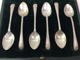 SET OF GEORGE V SILVER TEA SPOONS, W S SAVAGE & CO, SHEFFIELD 1910