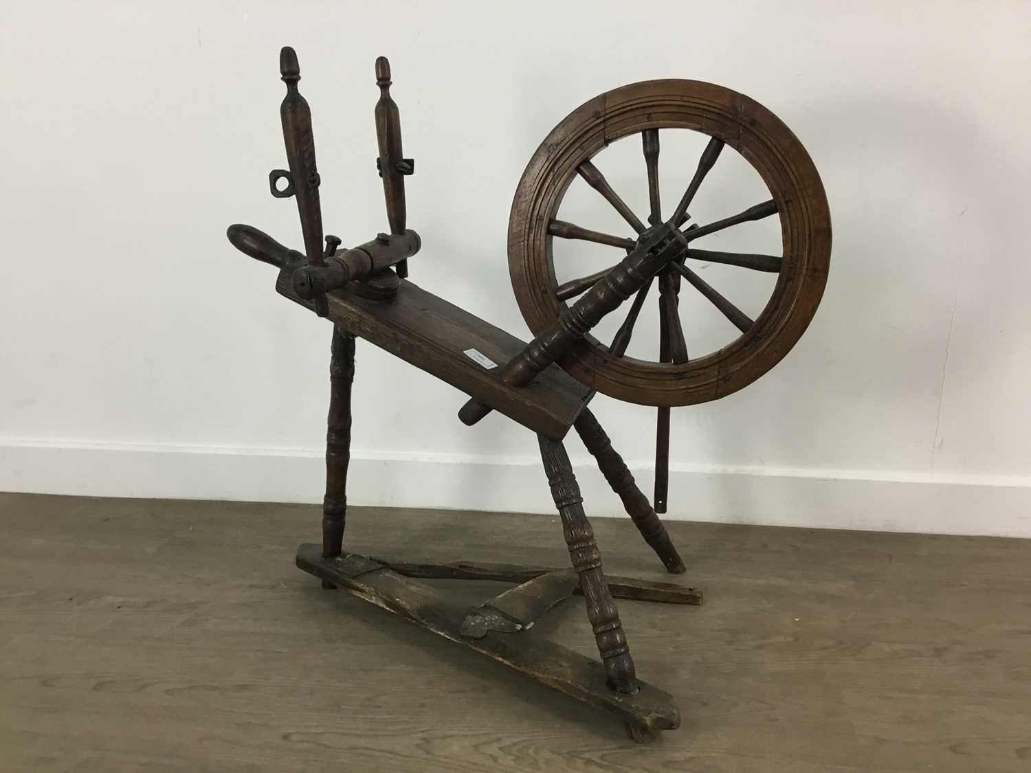 OAK SPINNING WHEEL,