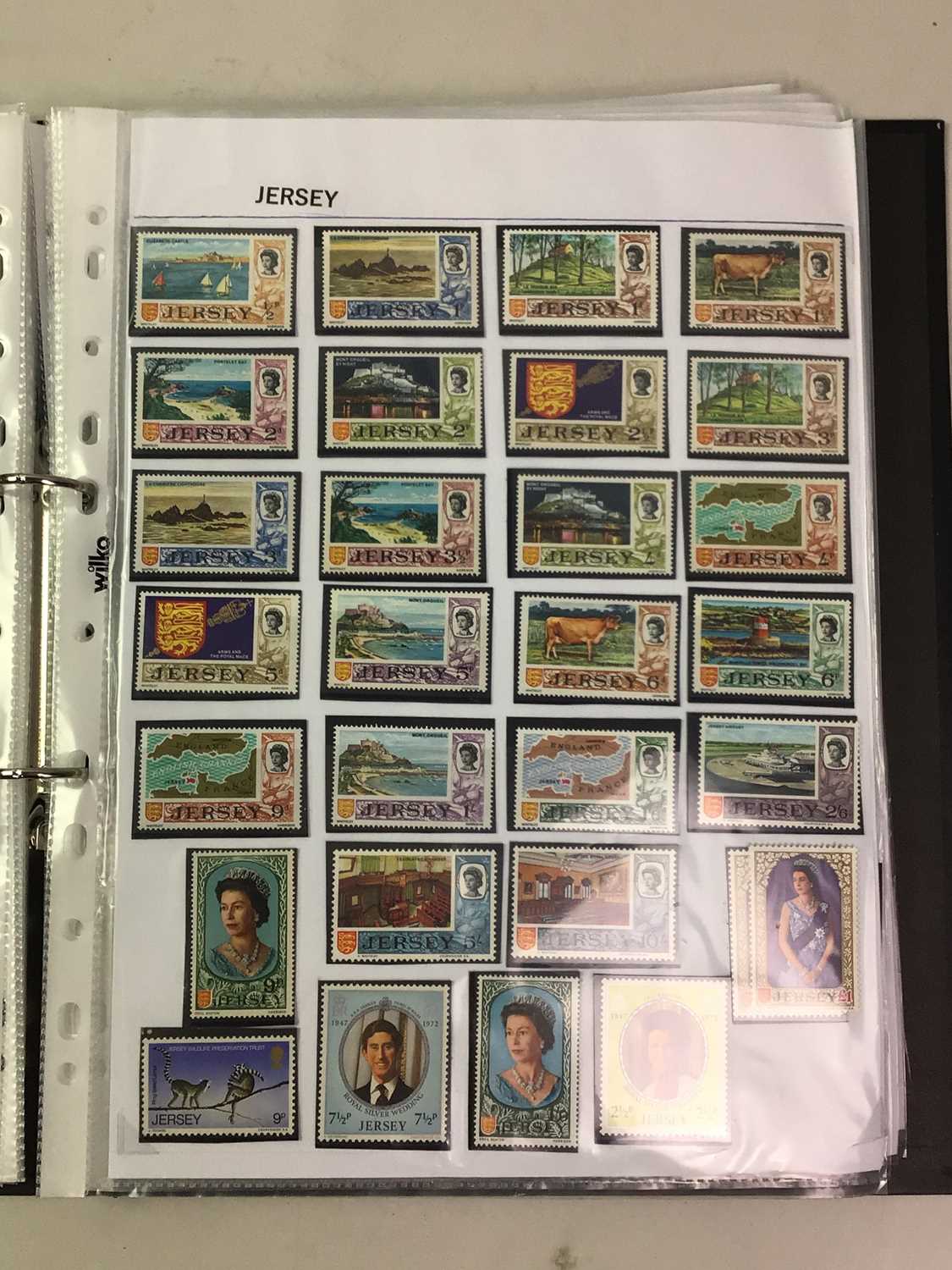 LARGE COLLECTION OF WORLD STAMPS, - Image 3 of 7