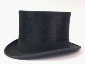 SILK TOP HAT,