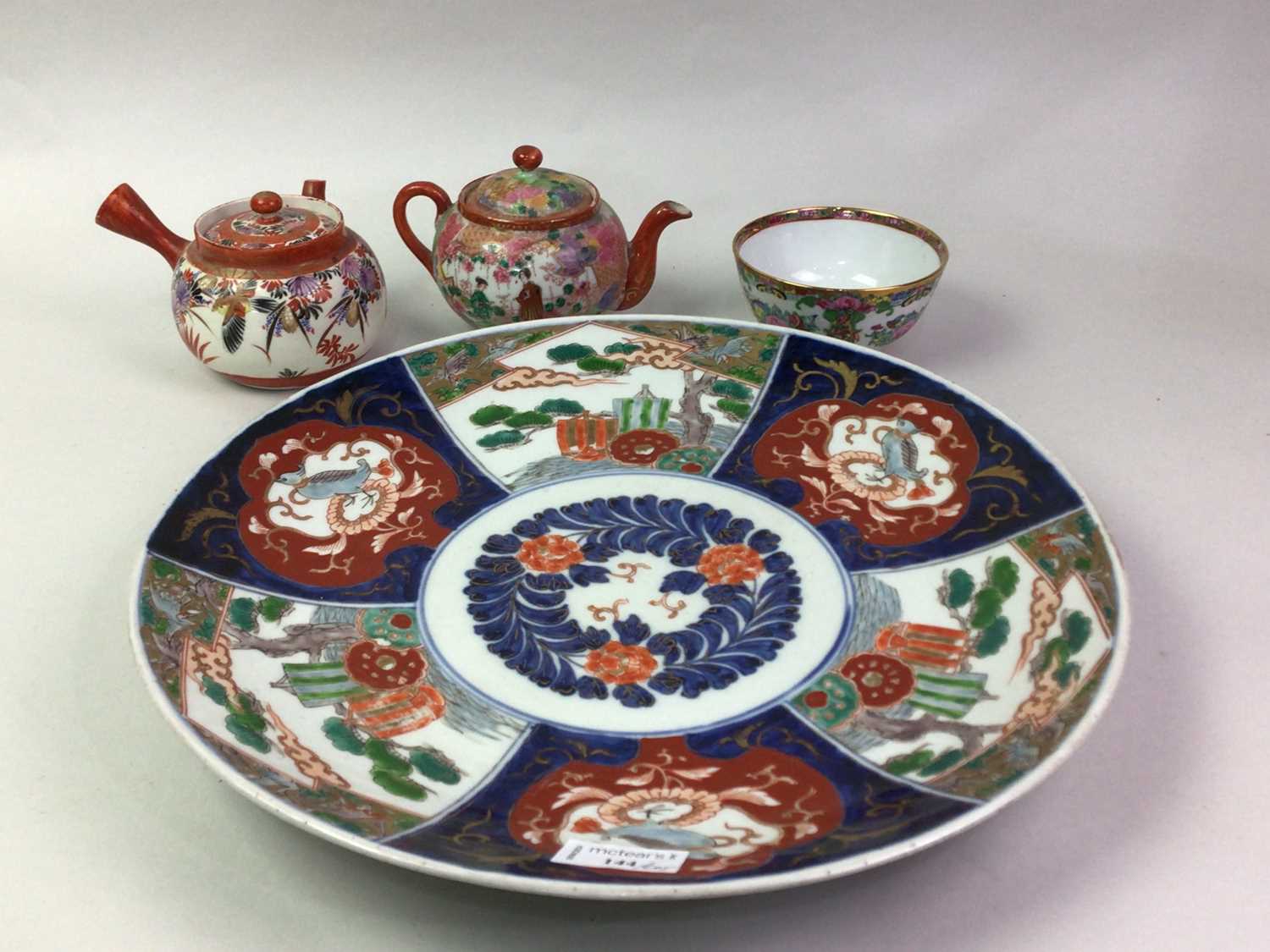 JAPANESE KUTANI TEAPOT, AND OTHER CERAMICS - Image 2 of 2