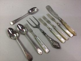 GROUP OF SILVER FLATWARE,