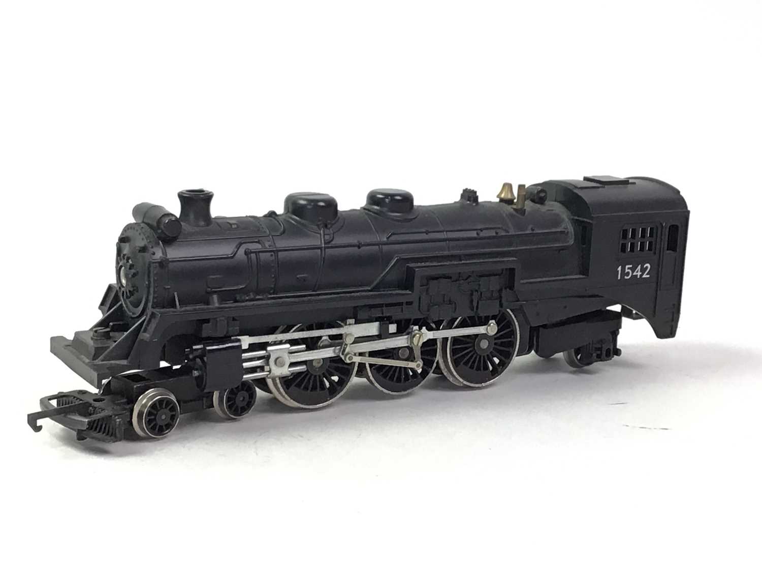 COLLECTION OF HORNBY 00 MODEL RAILWAY,