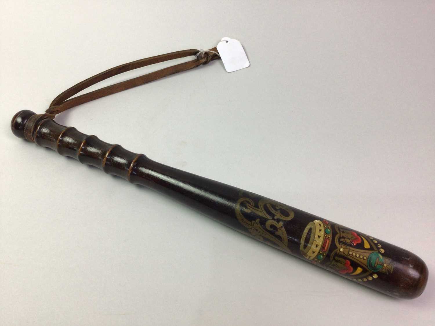 GEORGE V POLICE TRUNCHEON, 19TH CENTURY - Image 2 of 9