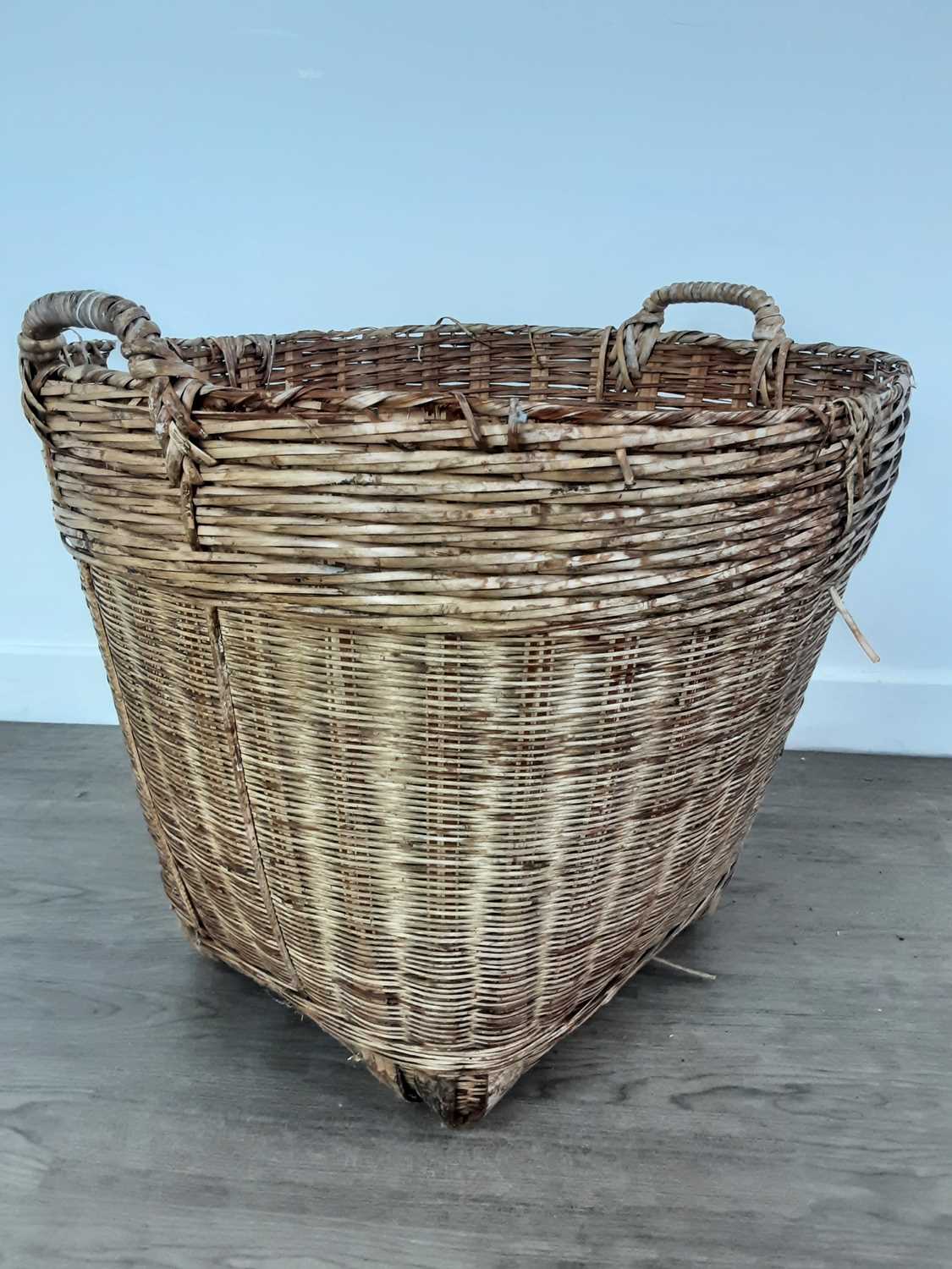 LOG BASKET, ALONG WITH TWO OTHER ITEMS - Image 2 of 2