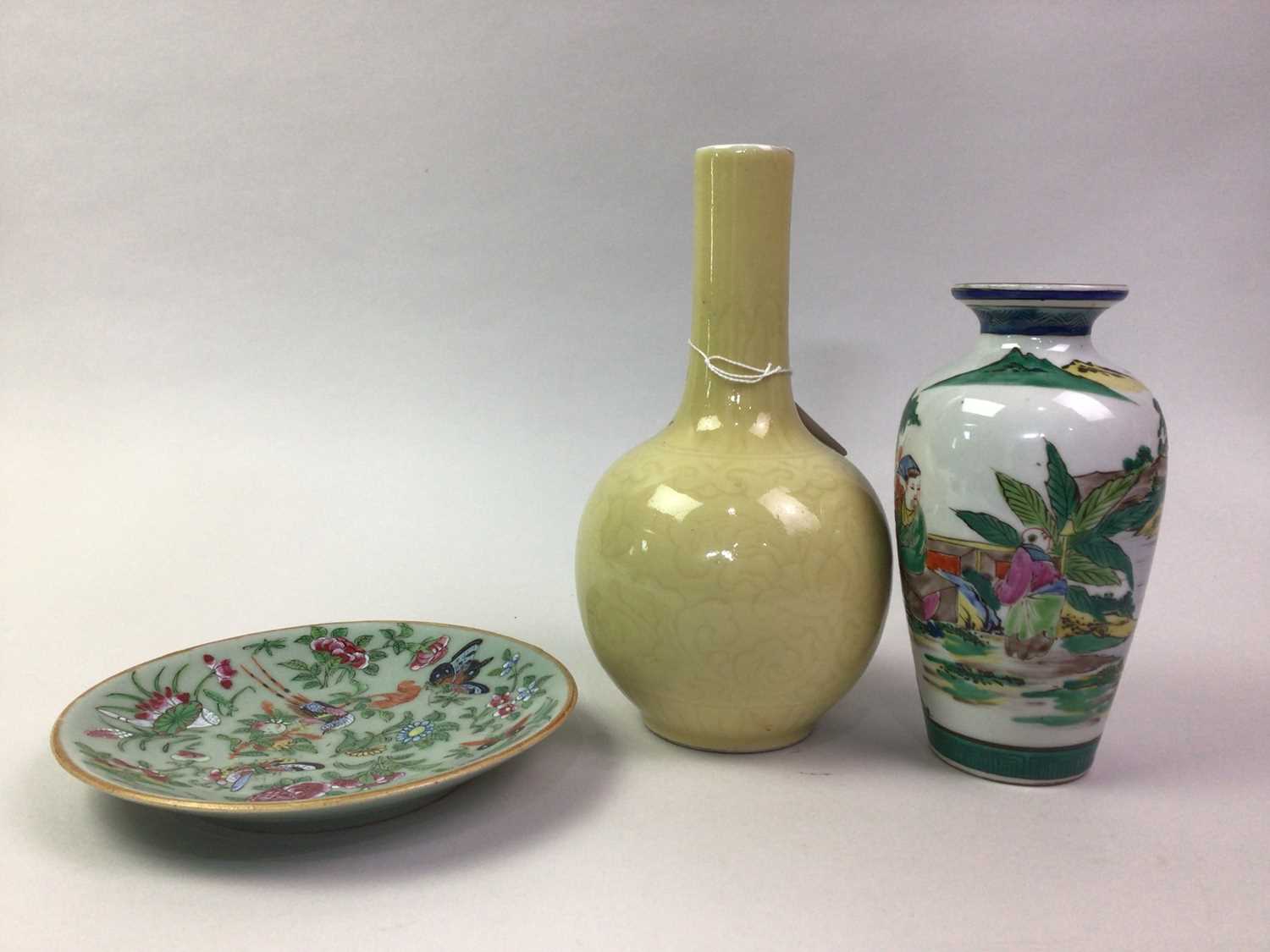 GROUP OF CHINESE PORCELAIN, 19TH CENTURY AND LATER - Image 2 of 19