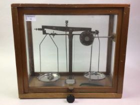 SET OF SCIENTIFIC SCALES,