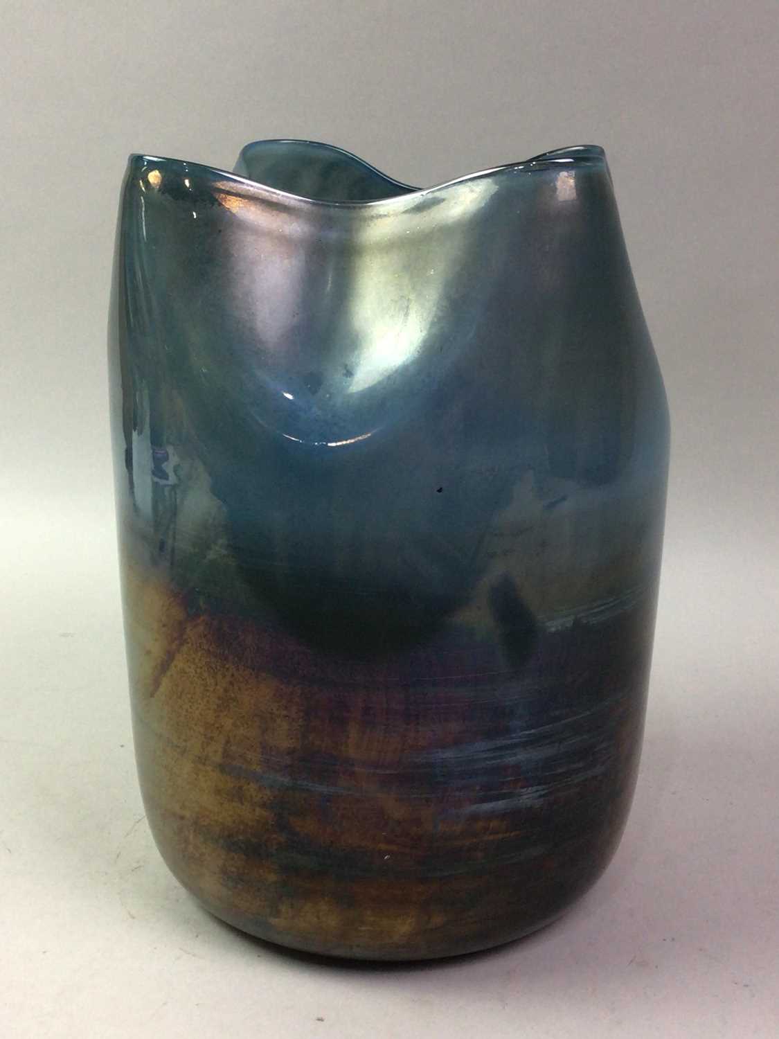 MURANO LATTICE BOWL, ALONG WITH AN ART GLASS VASE - Image 2 of 3