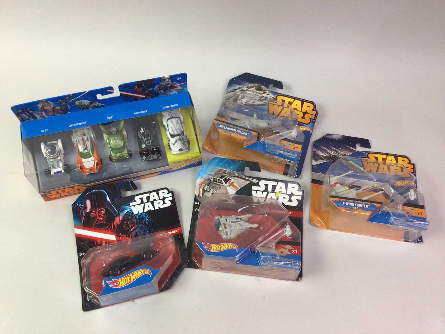 COLLECTION OF STAR WARS MODEL VEHICLES, - Bild 3 aus 4