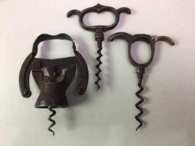 COLLECTION OF VINTAGE CORKSCREWS, ALONG WITH FURTHER ITEMS