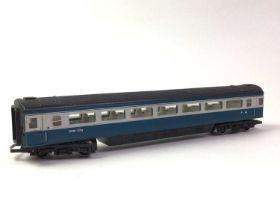 GROUP OF MODEL RAILWAY ACCESSORIES,