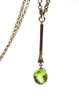 GREEN GEM SET PENDANT ON CHAIN,