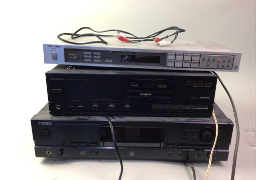 BOSE ACOUSTIC WAVE MUSIC SYSTEM, ALONG WITH FURTHER HI-FI EQUIPMENT - Image 2 of 4