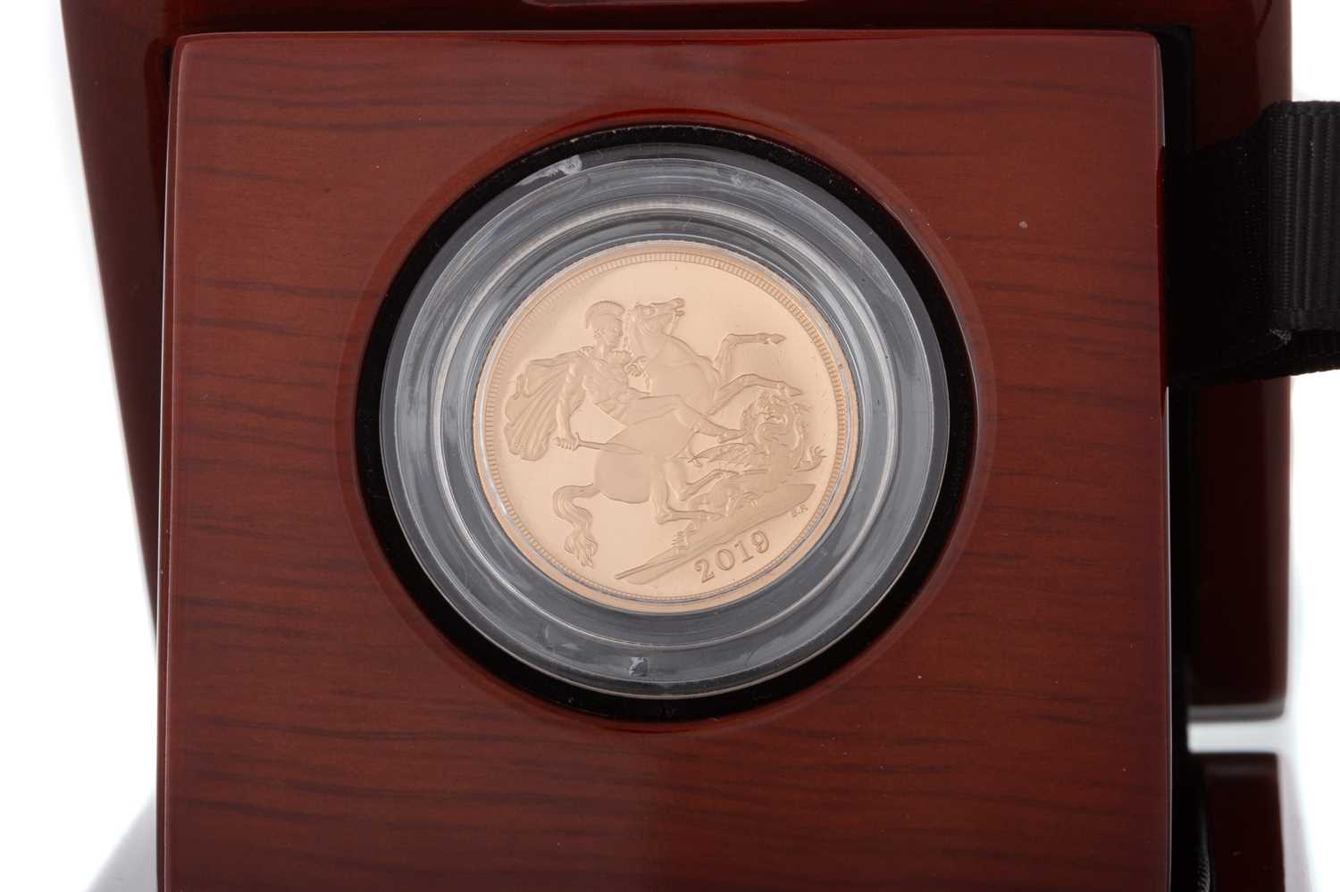 ELIZABETH II GOLD PROOF SOVEREIGN 2019,