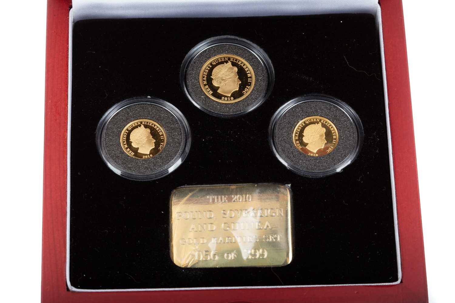 THE 2010 POUND, SOVEREIGN AND GUINEA SET,