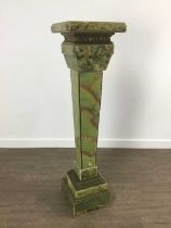 ONYX AND GILT METAL PEDESTAL, LATE 19TH / EARLY 20TH CENTURY