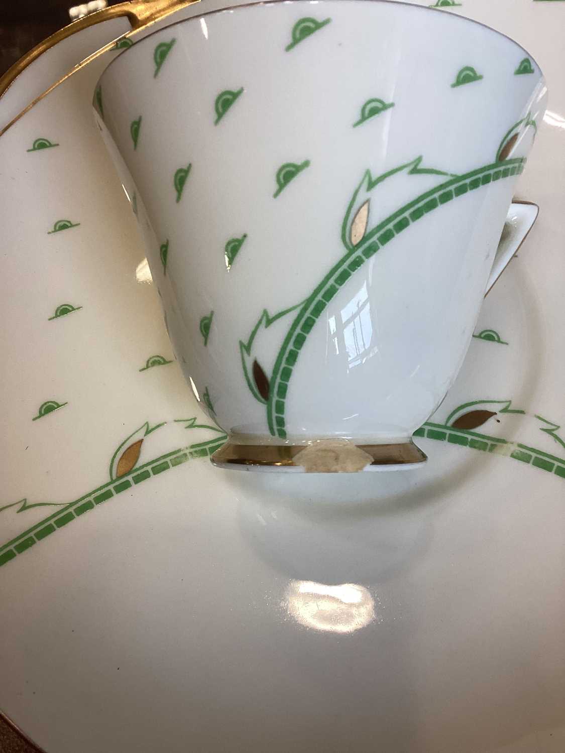 ROYAL DOULTON, ART DECO 'YVONNE' PATTERN PART TEA SERVICE, CIRCA 1930s - Image 3 of 13