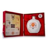 MANCHESTER UNITED F.C., 1968 EUROPEAN CUP CHAMPIONS CERAMIC DECANTER, 25TH ANNIVERSARY