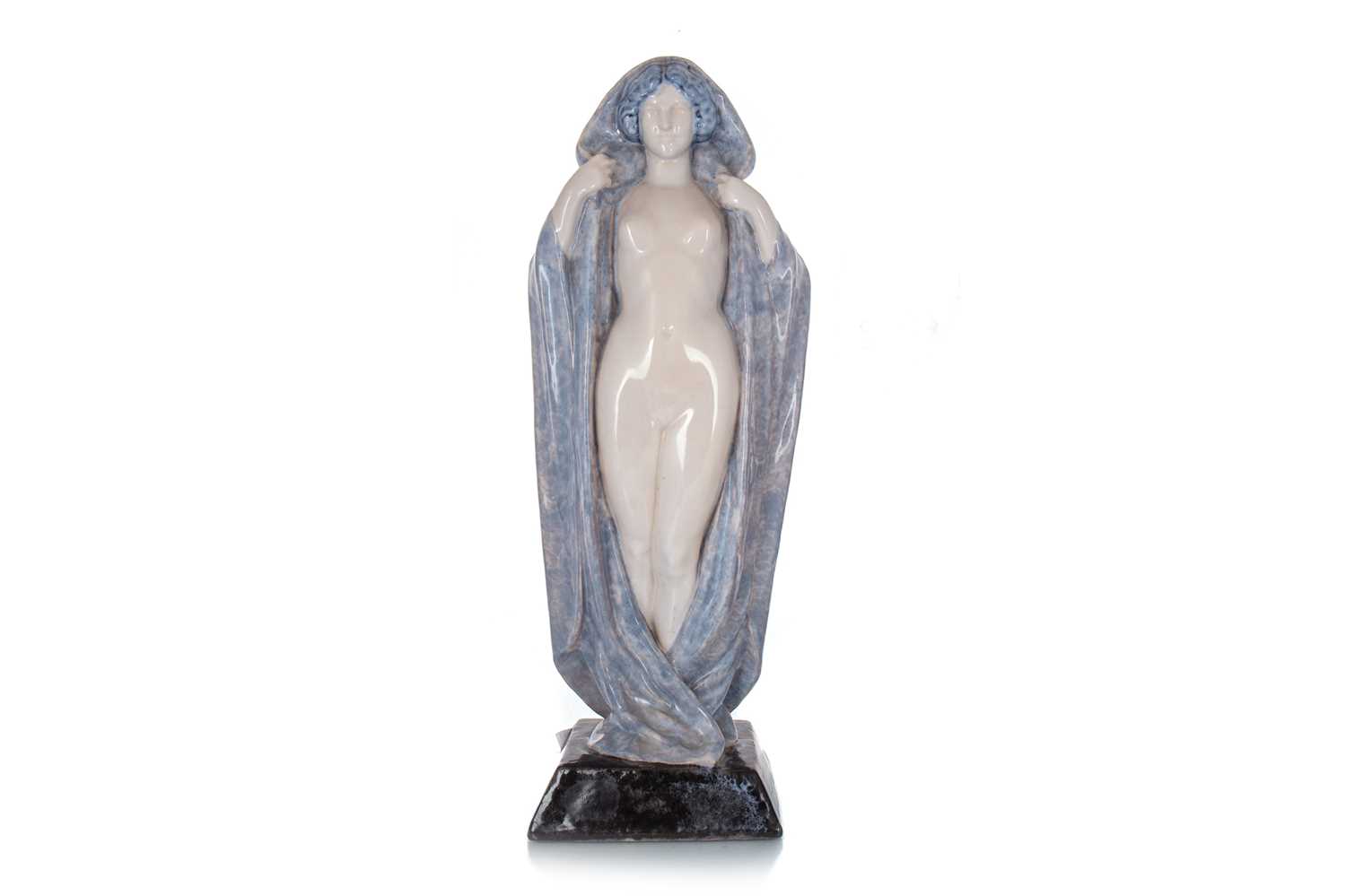 MARCEL GUILLARD FOR EDITIONS ETLING OF PARIS, CERAMIC NUDE OF A LADY, CIRCA 1920