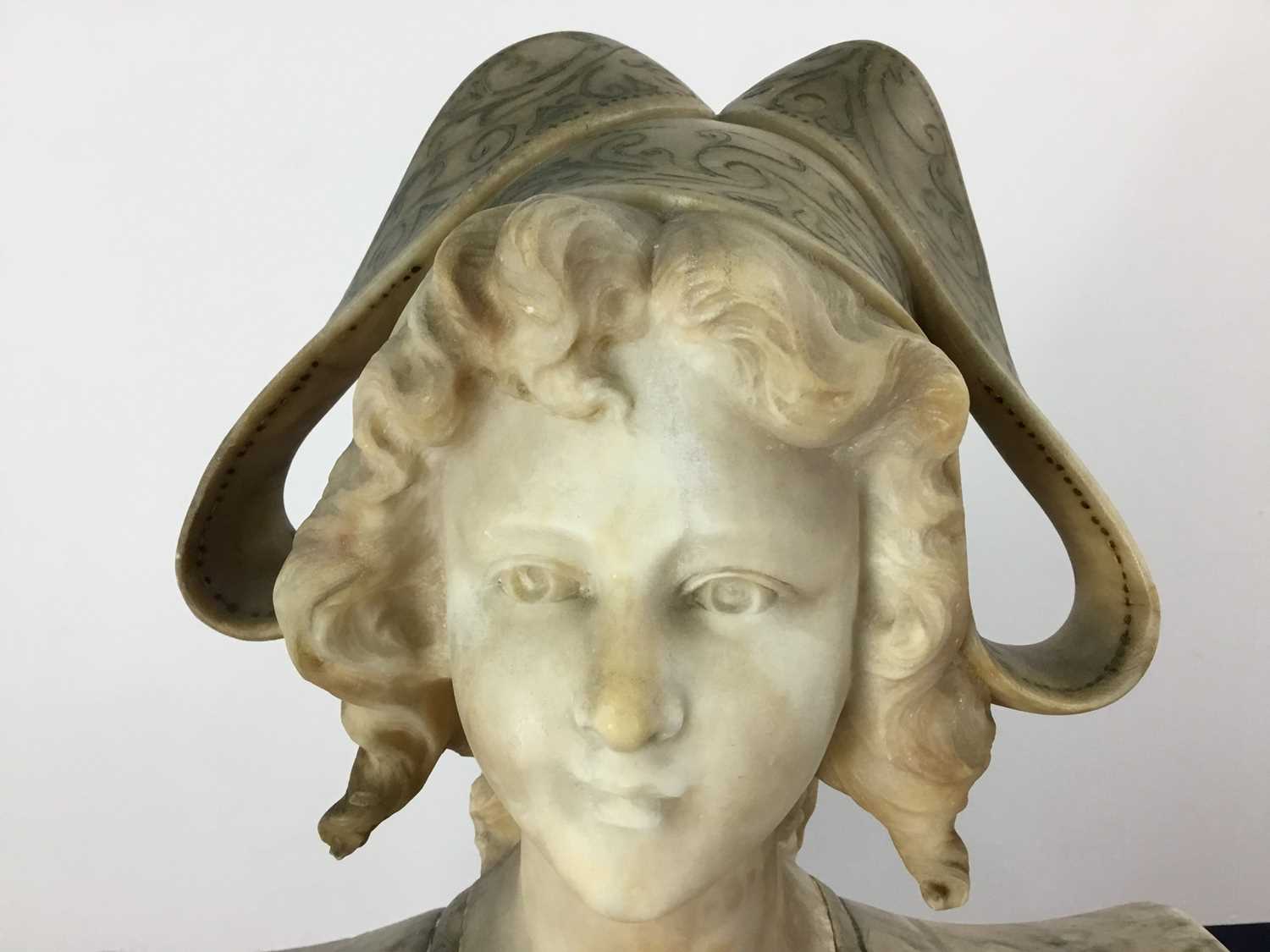 GINO LAPINI (ITALIAN, C. 19TH / 20TH CENTURY), MARBLE BUST OF YOUNG LADY, EARLY 20TH CENTURY - Image 2 of 4