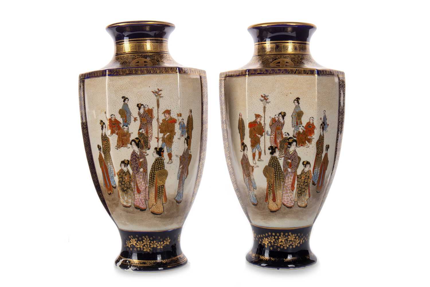 PAIR OF JAPANESE SATSUMA VASES, LATE 19TH/EARLY 20TH CENTURY