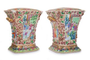 PAIR OF 19TH CENTURY CHINESE CANTON FAMILLE ROSE BOUGH POTS, DAOGUANG PERIOD, CIRCA 1840