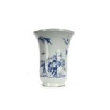 CHINESE BLUE AND WHITE VASE, LATE19TH/EARLY 20TH CENTURY