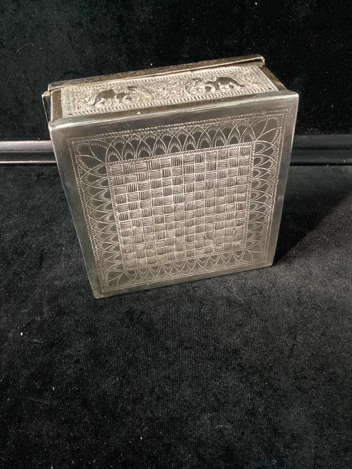 INDIAN SILVER SQUARE CASKET, AND A PIN DISH - Image 3 of 5