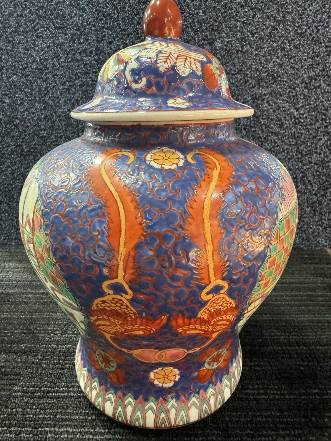 PAIR OF CHINESE FIGURAL VASES, EARLY 20TH CENTURY - Image 4 of 16