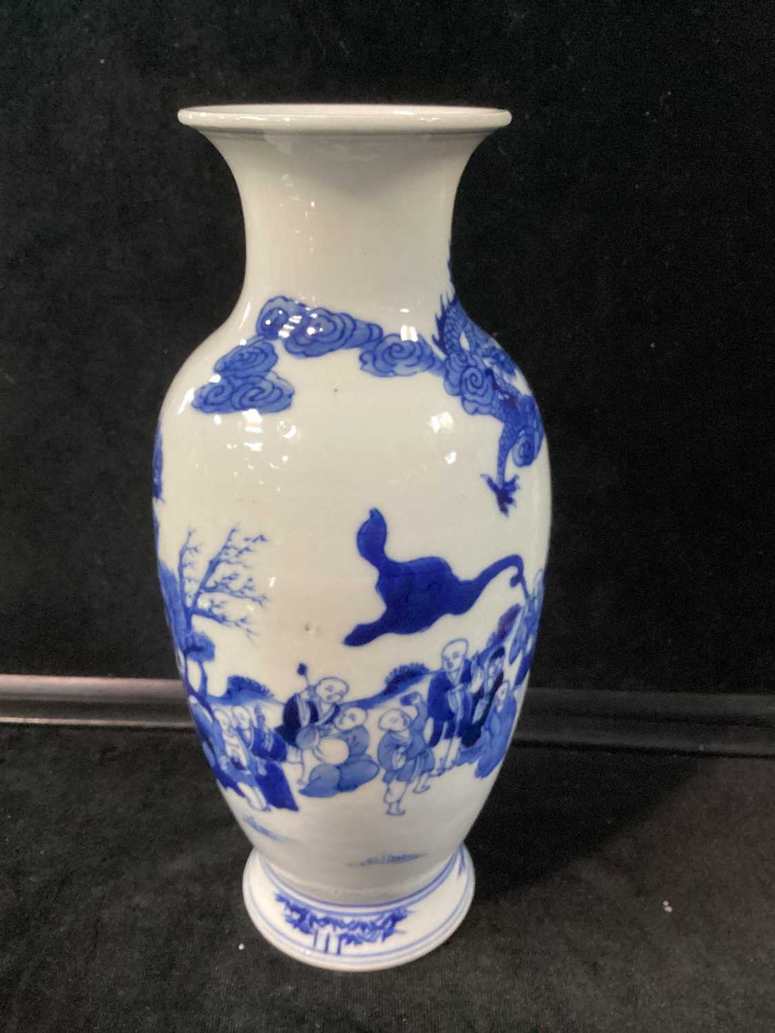 CHINESE BLUE AND WHITE KENDI AND A CHINESE BLUE AND WHITE VASE, BOTH LATE 19TH/EARLY 20TH CENTURY - Image 3 of 9